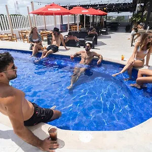 Hotel Nomads Party, Cancún