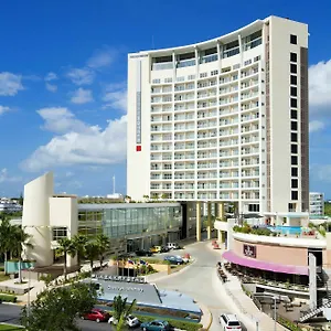 Hotel Krystal Urban & Club, Cancún
