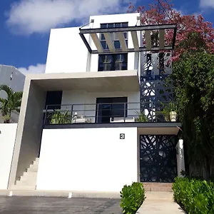 Tr3s By Walter De La Renta Appartement